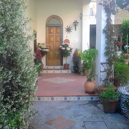 Casa Palazzo A Mare דירה